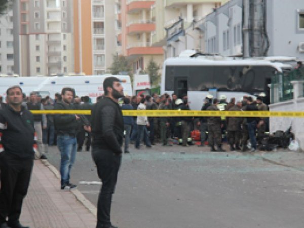 Diyarbakır’da bombalı saldırı: 7 ölü