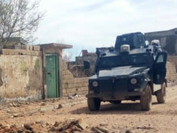Cizre'de patlama: 2 çocuk öldü