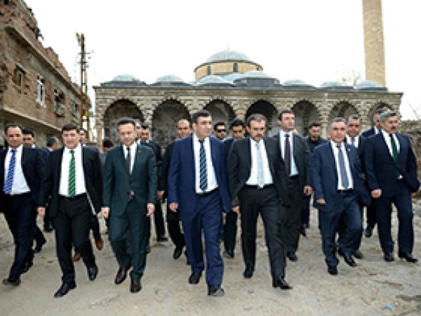 Bakanlar Sur'da incelemelerde bulundu