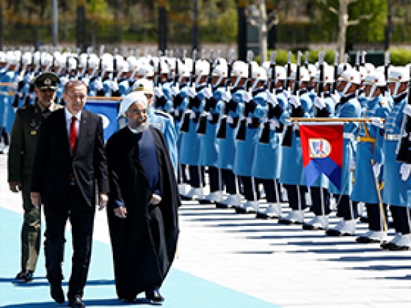 Erdoğan'dan Ruhani'ye sıcak karşılama