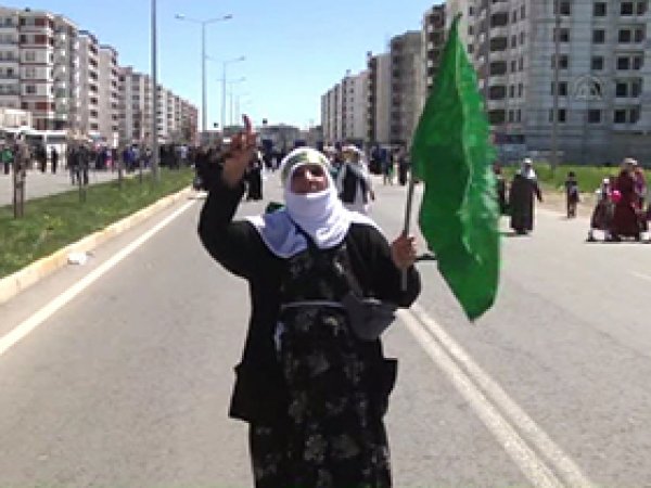 Kürt nine: Hz. Muhammed'e kurban olayım