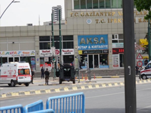 Gaziantep Emniyet Müdürlüğü'ne saldırı