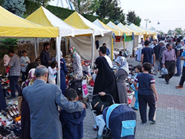 İhlas-Der'den öğrenciler yararına kermes