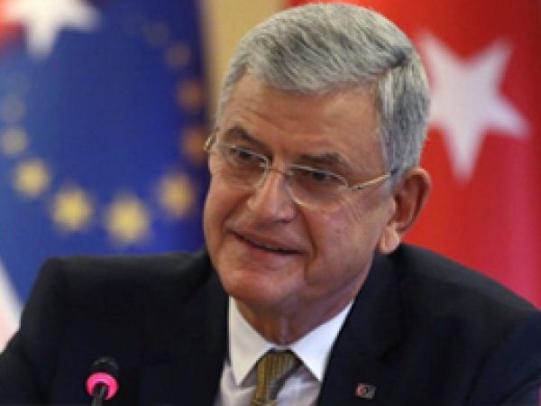AB Bakanı: Vize muafiyeti umutları azaldı
