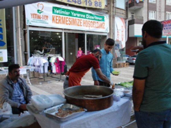 Yetim-Der’den muhtaçlar yararına kermes