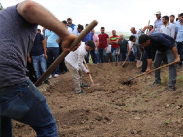 Dürümlü'de katledilen 13 köylü defnedildi