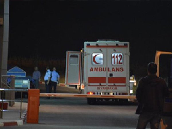 Kulp'ta bombalı araç saldırı: 6 yaralı