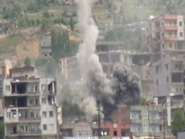 Şırnak'ta 50 ton patlayıcı imha edildi