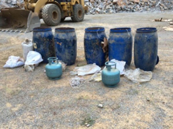 Muş’ta bomba yüklü araç bulundu