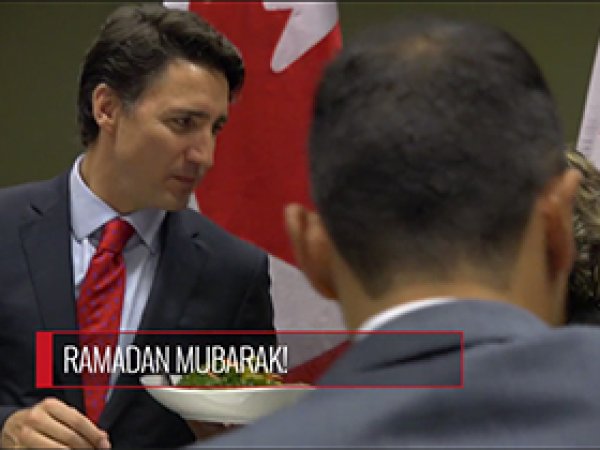 Kanada Başbakanı Trudeau, iftar sofrasında