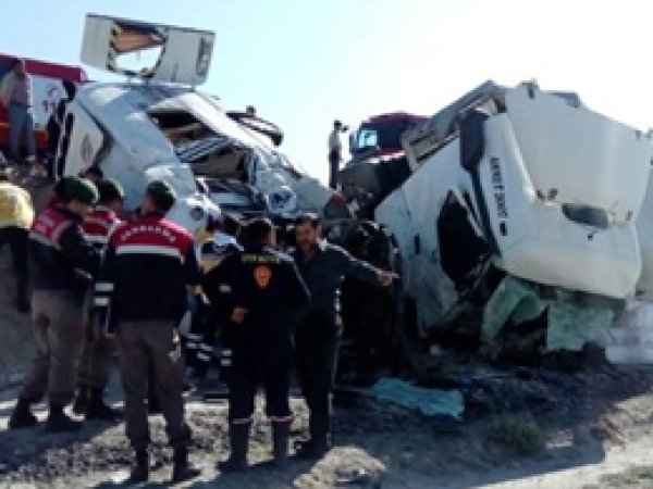 Konya’da tarım işçileri kaza yaptı: 10 ölü