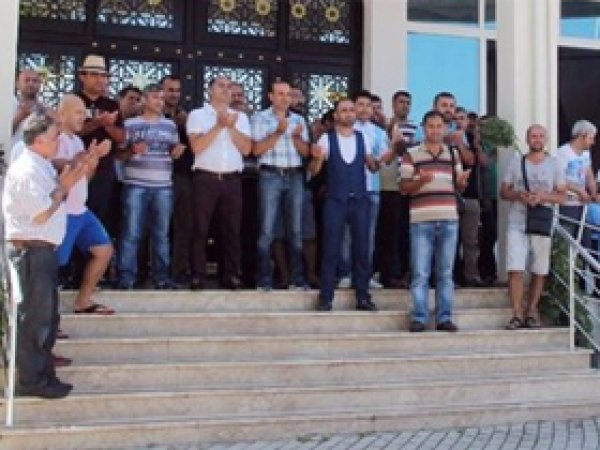 Esnaf turist duasına çıktı 