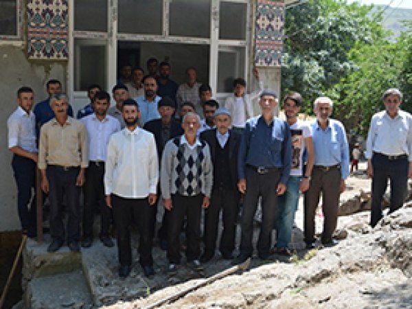 Köy halkından 'imam' talebi