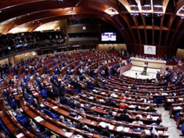 Ankara Avrupa ile krizin eşiğinden döndü