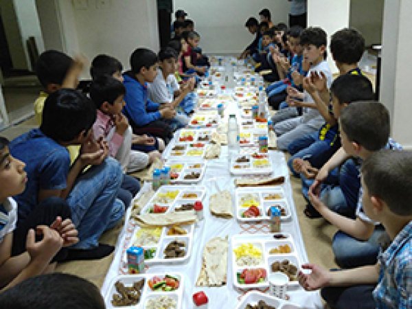 Muş Selam-Der'den çocuklara iftar