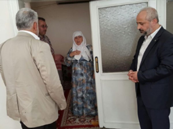 Yapıcıoğlu'nun ziyaretinde duygusal anlar