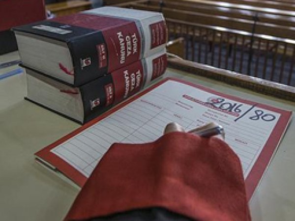 'FETÖ' ifadesi ilk kez mahkeme kararında