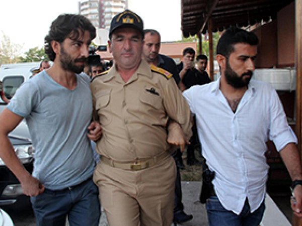 Akdeniz Bölge Komutanı gözaltına alındı
