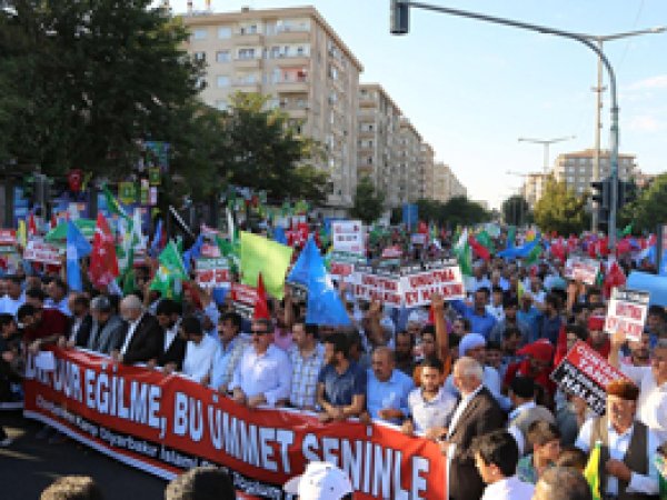 Binlerce Diyarbakırlı darbeye ‘Hayır’ dedi