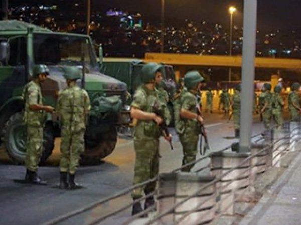 Darbe nasıl başladı ve berteraf edildi?