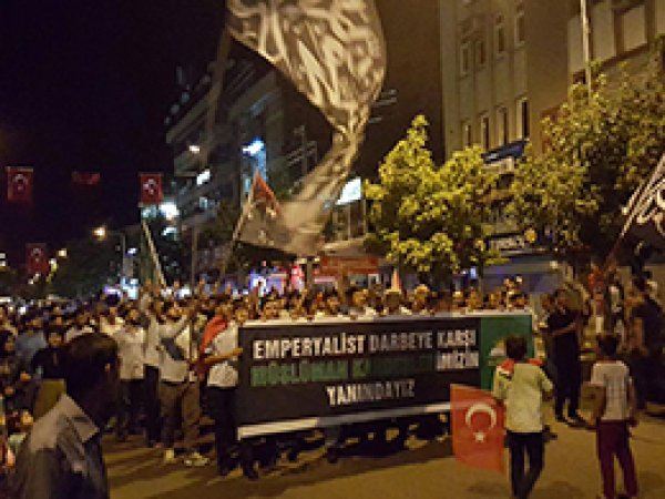 Bingöl’de darbe girişimine tepkiler sürüyor