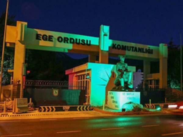 Ege Ordu Komutanlığı'nda arama