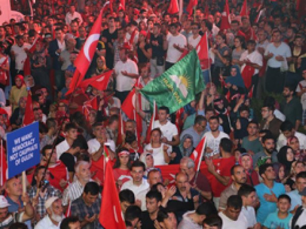 Ankara Kızılay Meydanı: İdam isteriz!