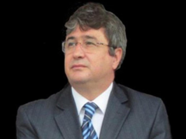 Görevden alınan kaymakam intihar etti