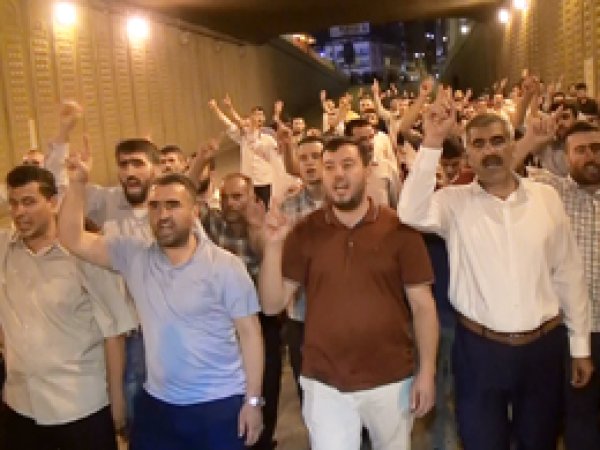 HÜDA PAR Antep'te darbeye karşı yürüdü
