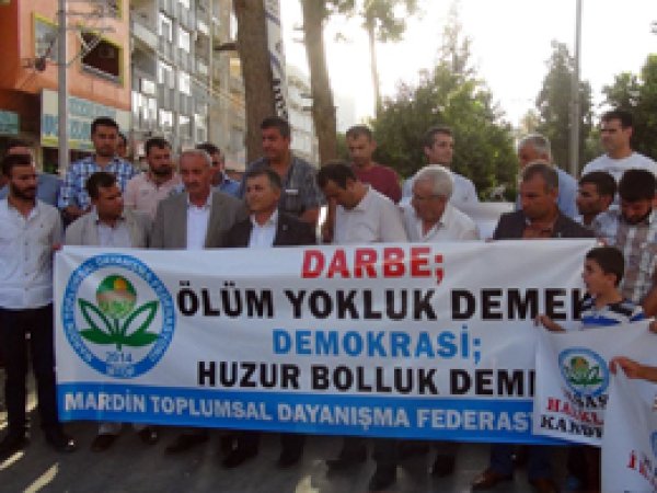 'Halk darbe ve cuntacılardan çok çekti'