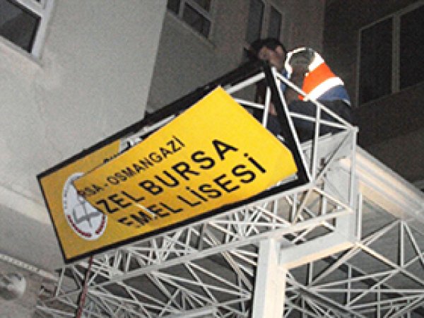 Özel Bursa Temel Lisesi mühürlendi