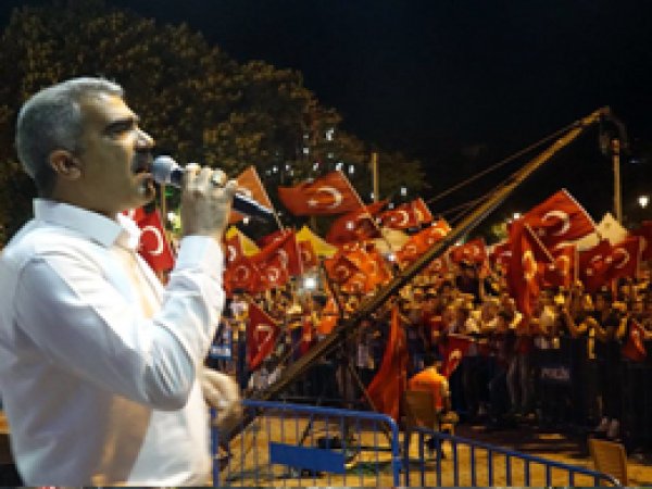 HÜDA PAR'lı Erat: FETÖ PKK'nin önünü açtı
