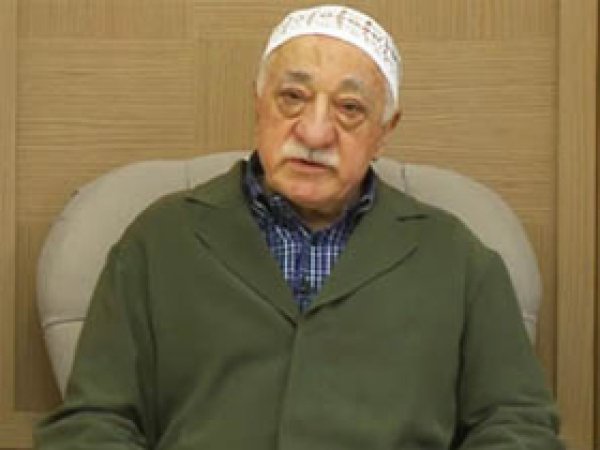 Gülen'in haki cübbesi şifre mi?