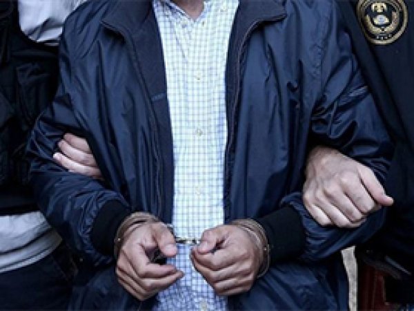Kars'ta 37 öğretmen gözaltına alındı