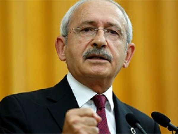 Erdoğan'a açtığı davaları geri çekiyor
