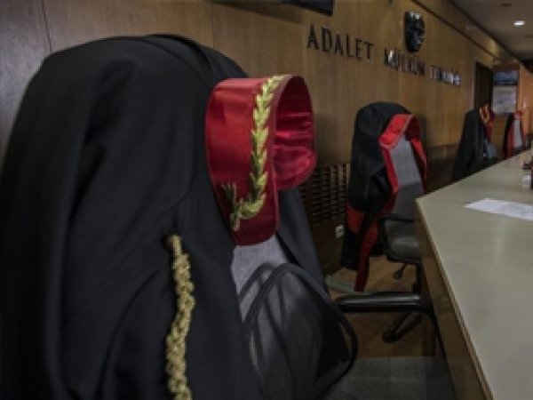 Yargı mensubu karı-koca itirafçı oldu