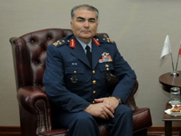 Korgeneral Şanver emekliliğini istedi