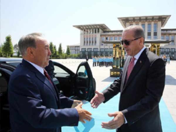 Kazakistan Cumhurbaşkanı Türkiye'de