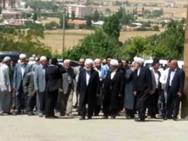 Şeyh Mazhar Bingöl toprağa verildi