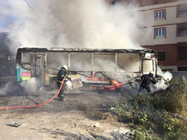 Bursa'da özel halk otobüsü kundaklandı