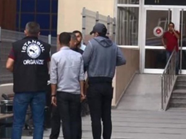 İstanbul'da 3 adliyede FETÖ operasyonu