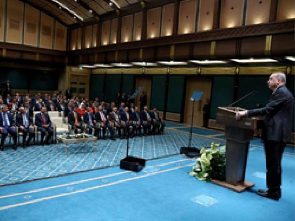 'Namluların karşısına dikilenler seçkinler değildi'