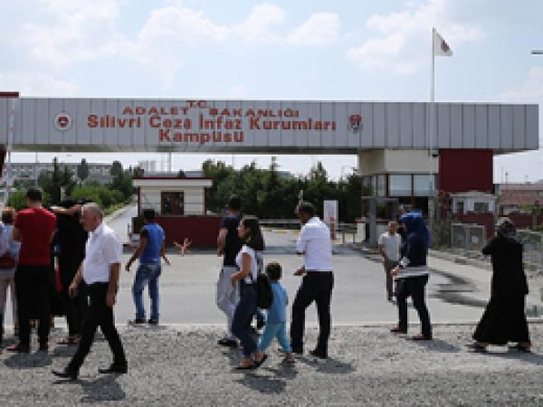 Cezaevlerinden tahliyeler başlıyor