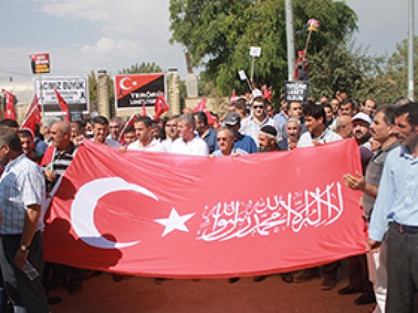Muş halkı PKK'ye karşı bir oldu