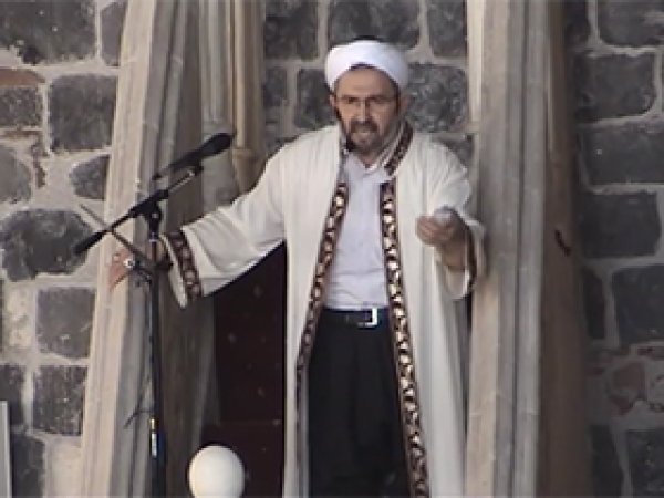 'Çocuğu ve kadını öldüreni Allah kahretsin'