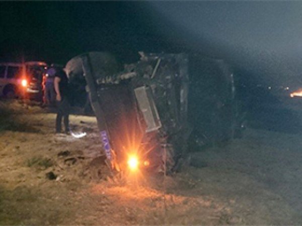 Viranşehir'de polis aracına saldırı