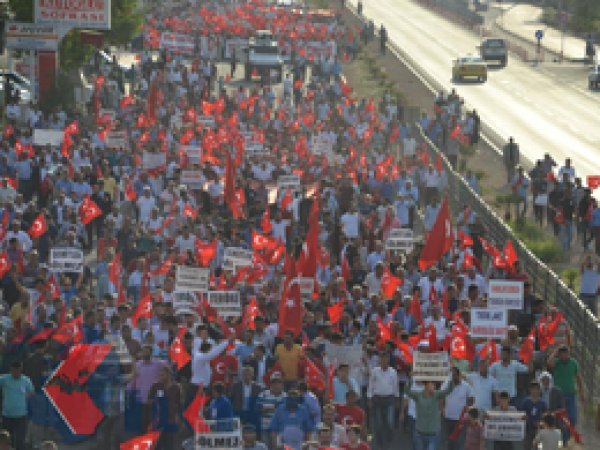 Viranşehir'de PKK'ye lanet yağdı
