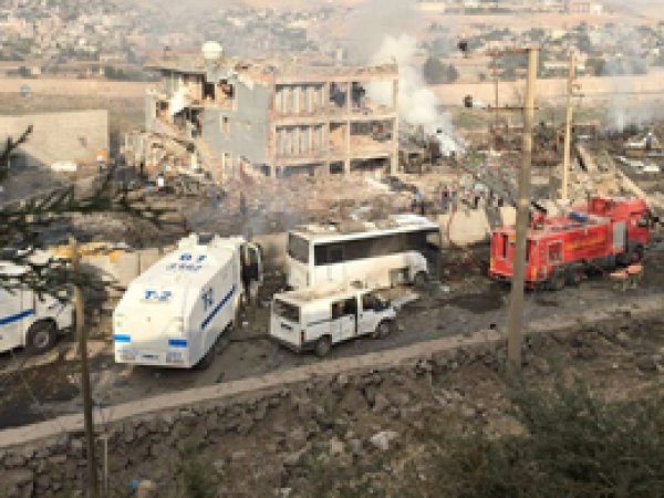 Cizre'de PKK saldırısı: 11 ölü 100'e yakın yaralı