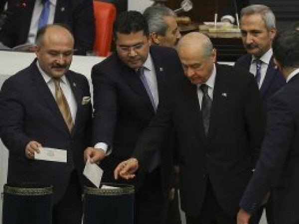 7 ve 8. madde kabul edildi