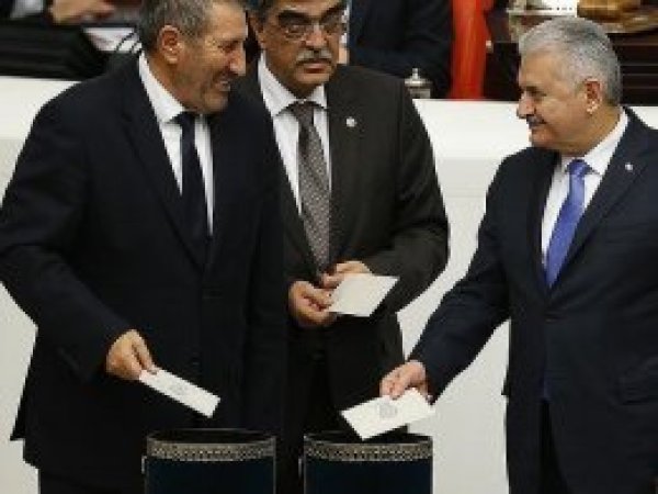 Beşinci madde de kabul edildi